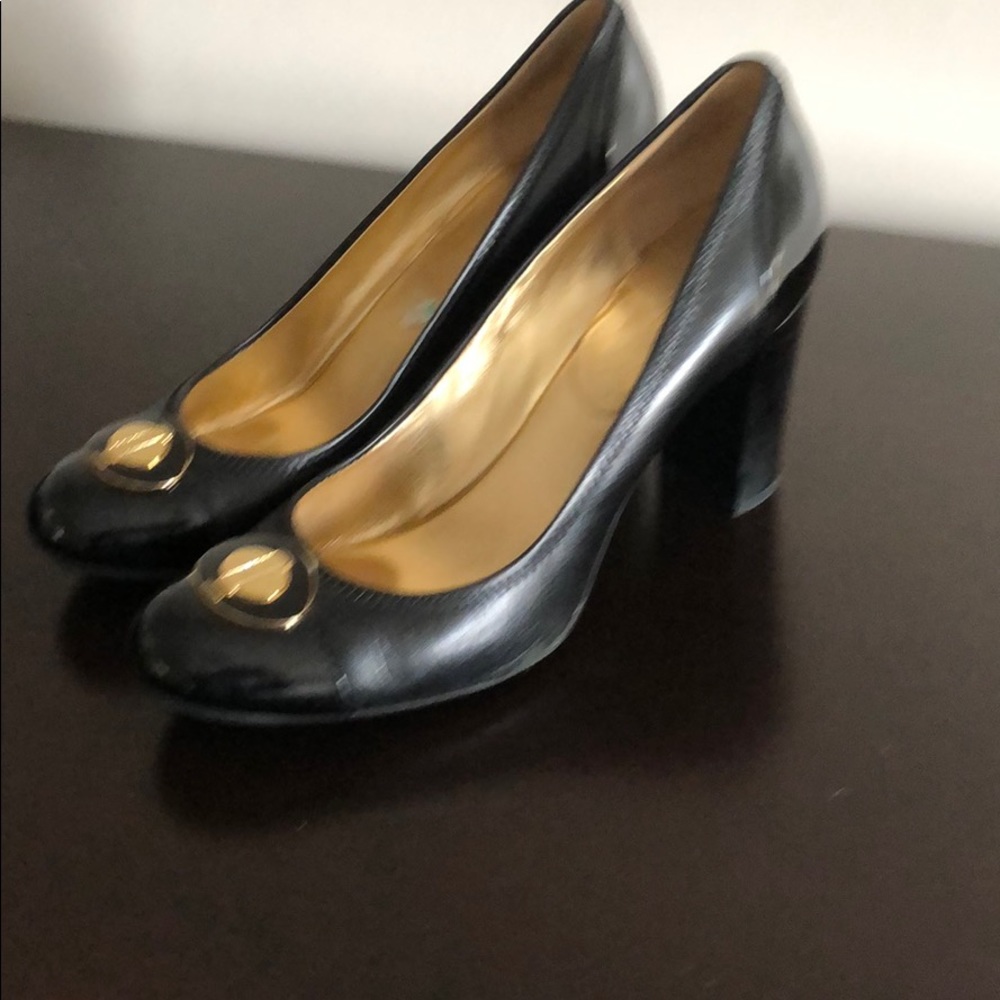 Coach classic pumps